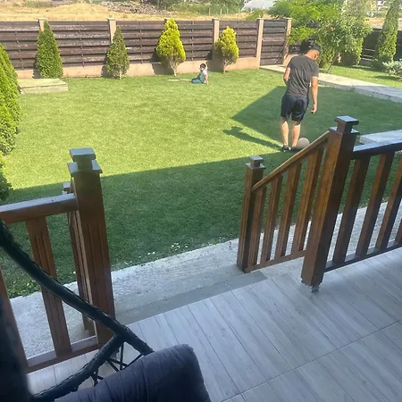Cabană Casa De Lemn *