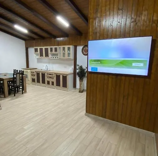 Lodge Casa De Lemn *