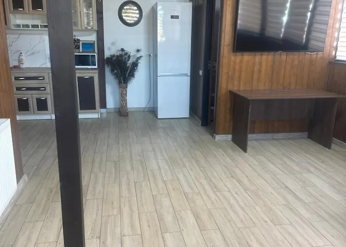 Casa De Lemn Lodge *